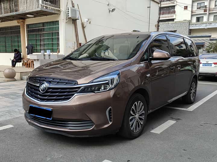 Фото 1 - Buick GL8 ES