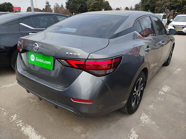 Фото 7 - Nissan Sylphy