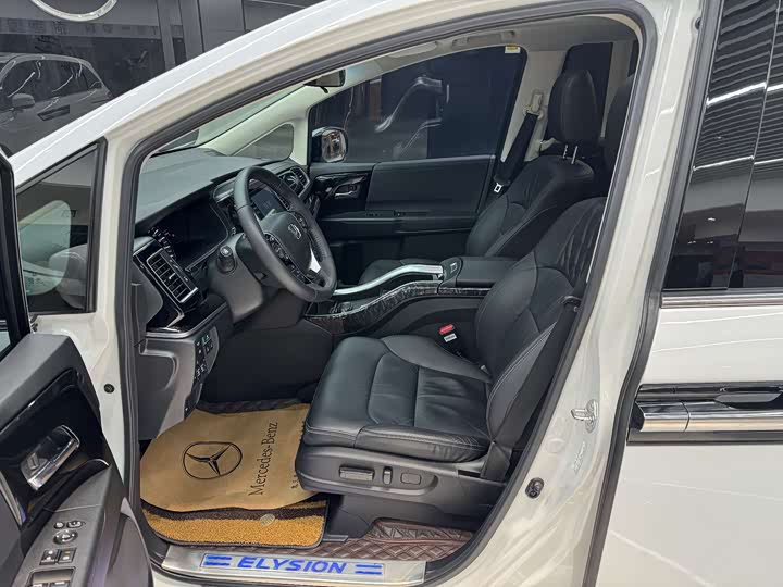 Фото 7 - Honda Elysion