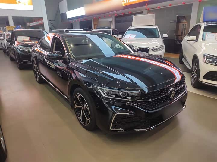 Фото 4 - Volkswagen Passat