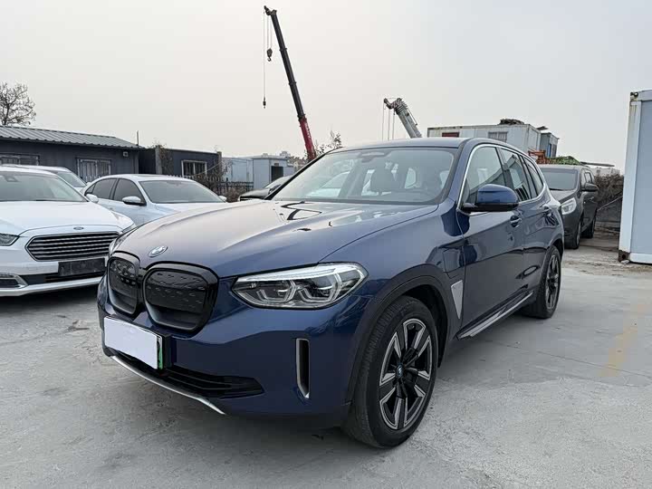 Фото 1 - BMW iX3