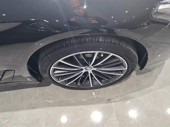 Фото 6 - BMW 5 Series