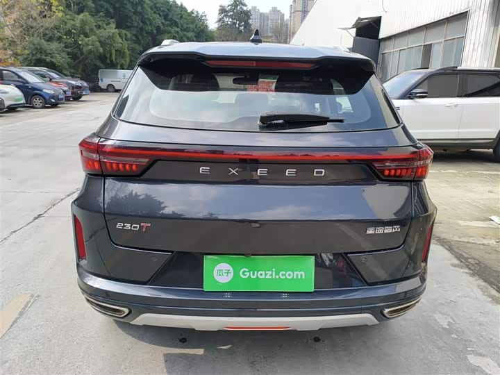 Фото 6 - Exeed LX