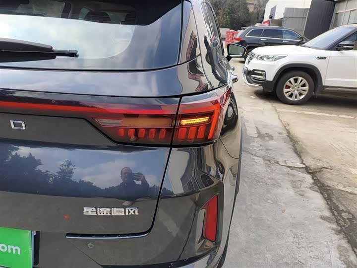 Фото 8 - Exeed LX