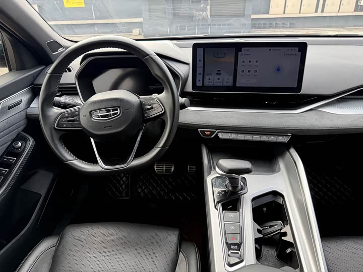 Фото 7 - Geely Preface