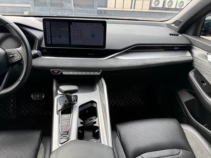 Фото 8 - Geely Preface