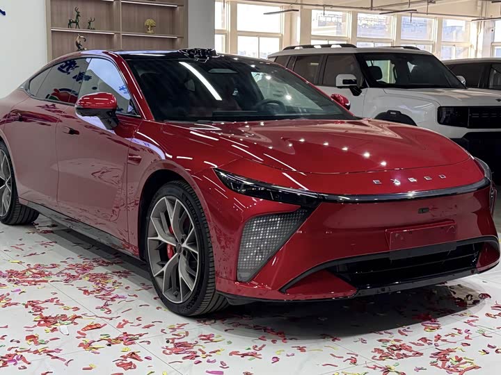 Фото 2 - Exeed Sterra ES