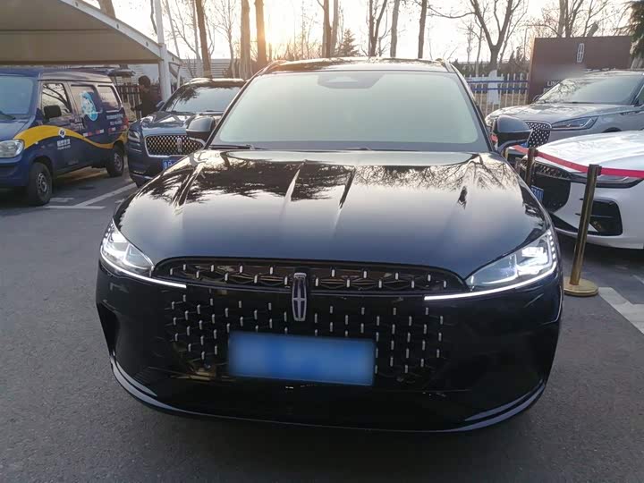 Фото 3 - Lincoln Corsair