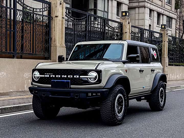 Фото 1 - Ford Bronco