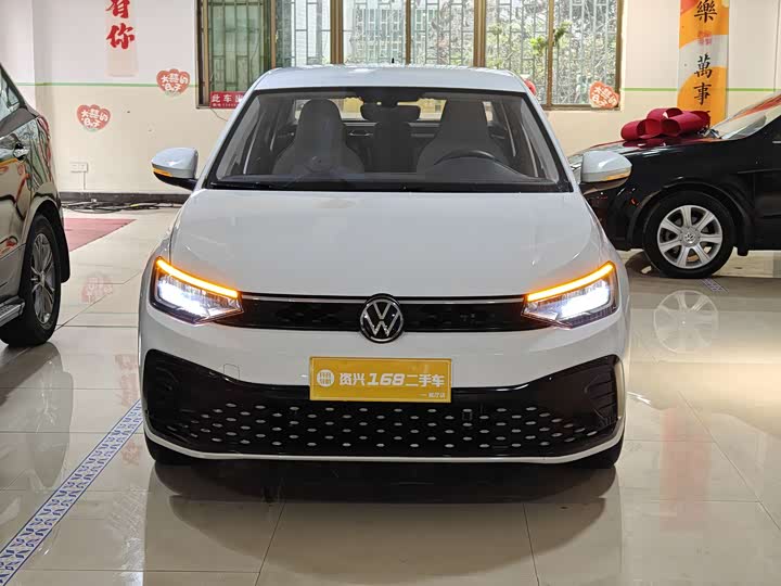 Фото 2 - Volkswagen Lavida