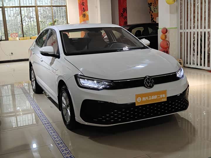 Фото 3 - Volkswagen Lavida