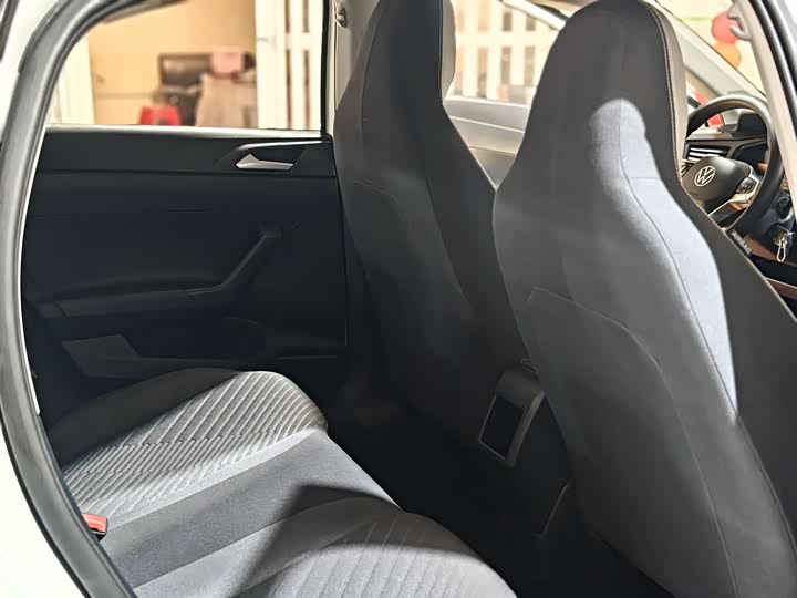 Фото 8 - Volkswagen Lavida