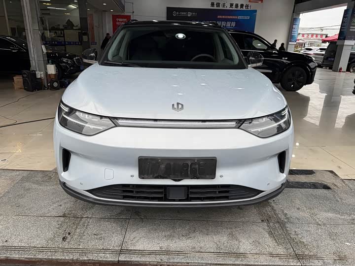 Фото 1 - Leapmotor C11