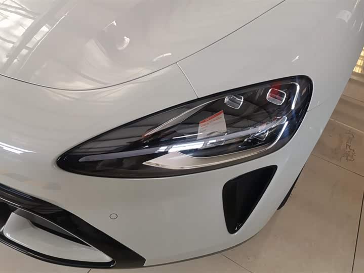 Фото 5 - Xiaomi SU7