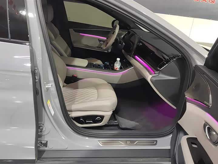 Фото 8 - BYD Han