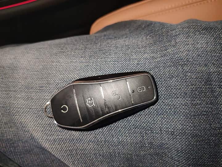 Фото 9 - BYD Song L