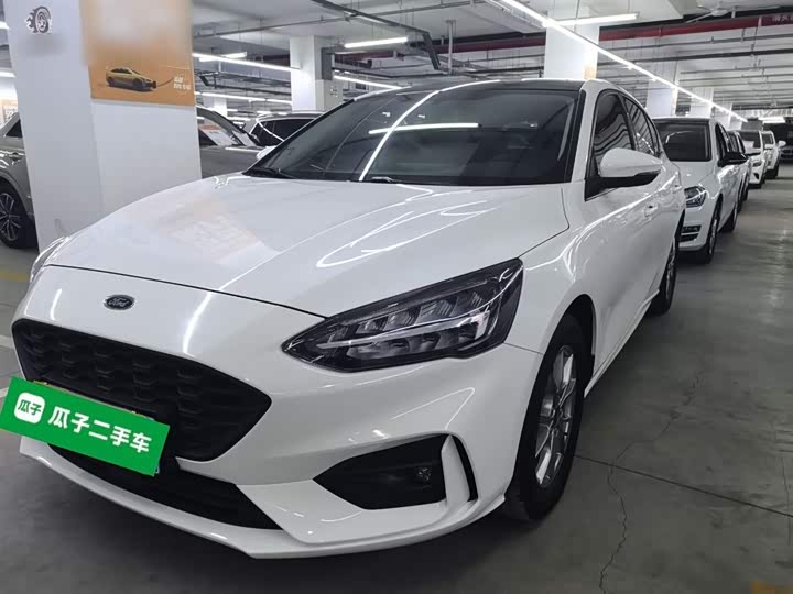 Фото 1 - Ford Focus