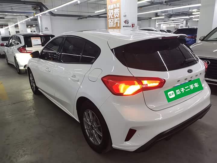 Фото 5 - Ford Focus