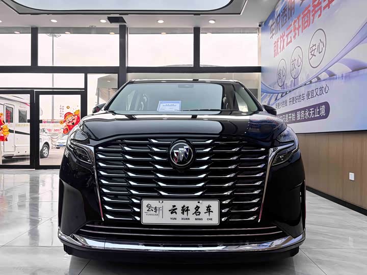 Фото 3 - Buick GL8 ES