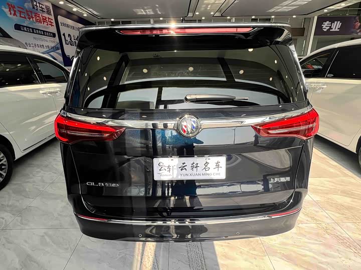 Фото 5 - Buick GL8 ES