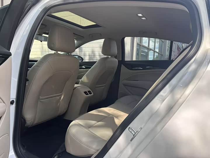 Фото 5 - Buick Regal