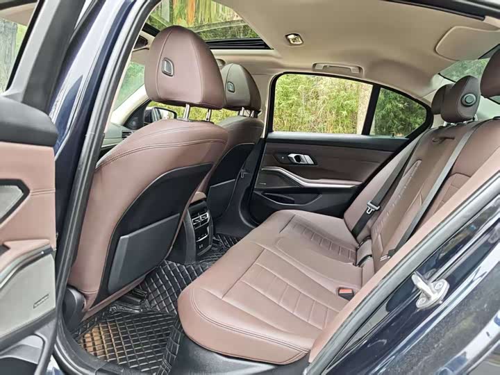 Фото 6 - BMW 3 Series