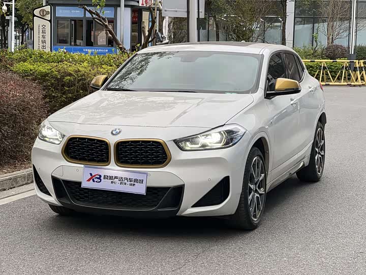 Фото 1 - BMW X2