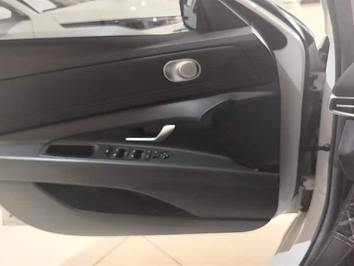 Фото 7 - Hyundai Elantra N line