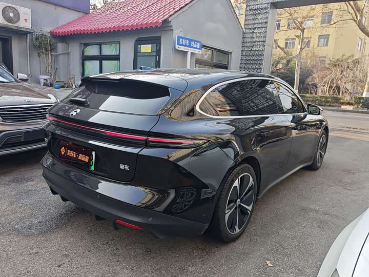 Фото 6 - Nio ET5T