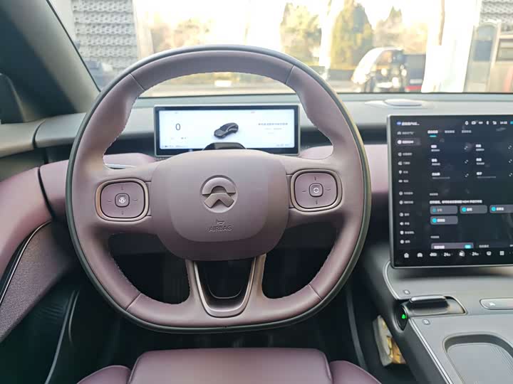 Фото 9 - Nio ET5T