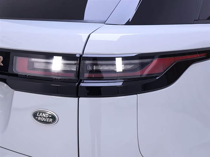 Фото 8 - Land Rover Range Rover Velar