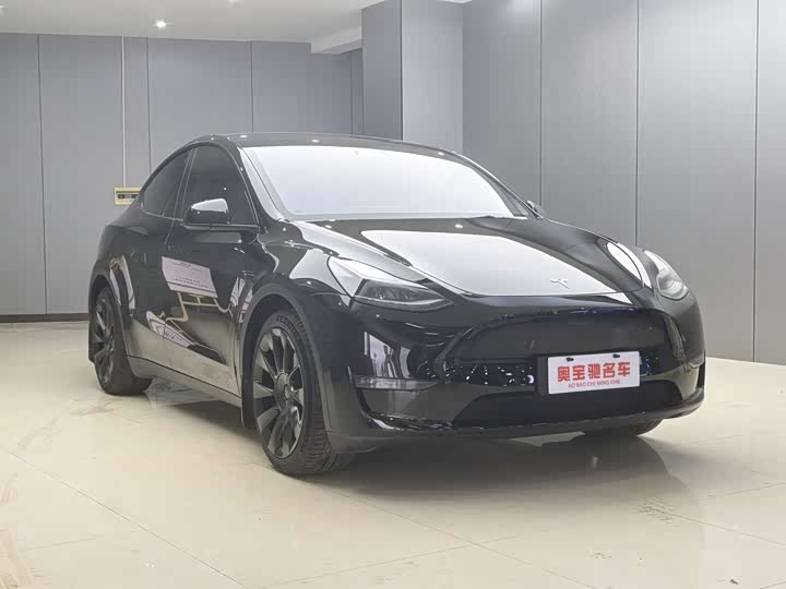 Фото 3 - Tesla Model Y