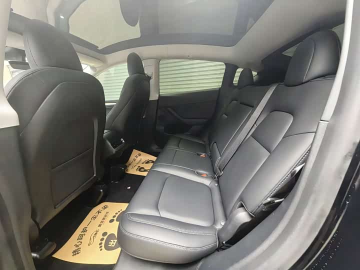 Фото 9 - Tesla Model Y