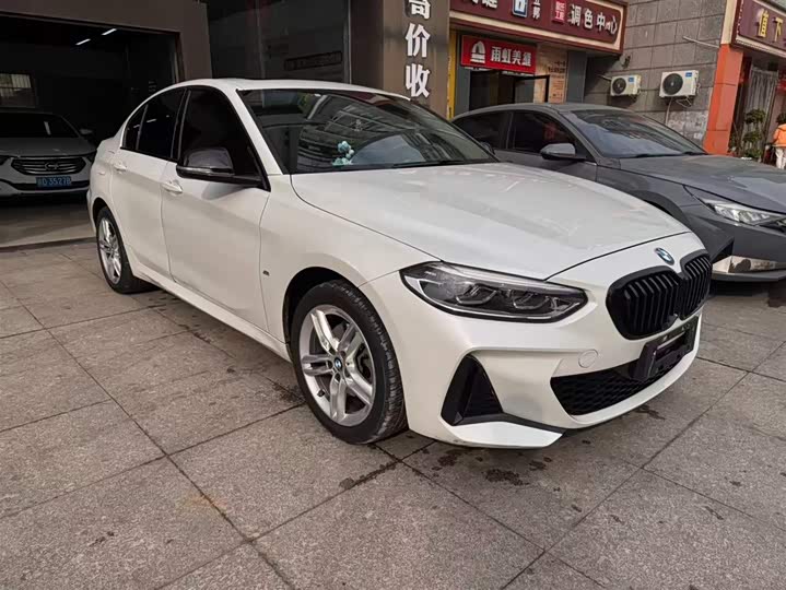 Фото 3 - BMW 1 Series