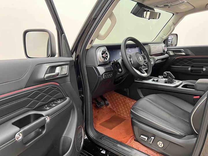 Фото 6 - Tank 300