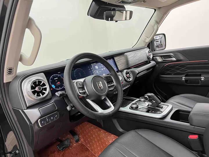 Фото 7 - Tank 300