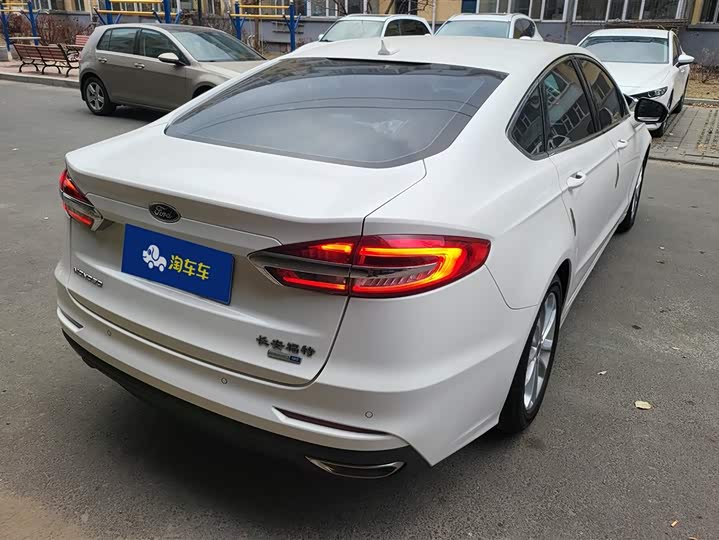 Фото 3 - Ford Mondeo