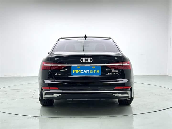 Фото 5 - Audi A6L