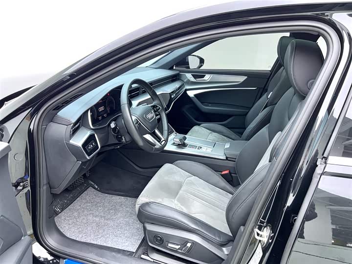 Фото 7 - Audi A6L