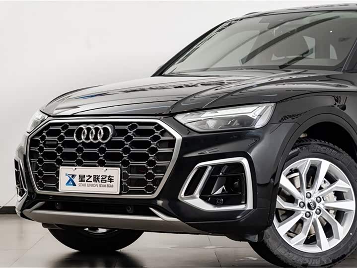 Фото 3 - Audi Q5L