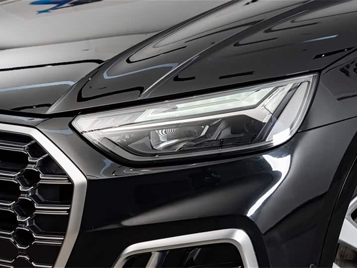 Фото 4 - Audi Q5L