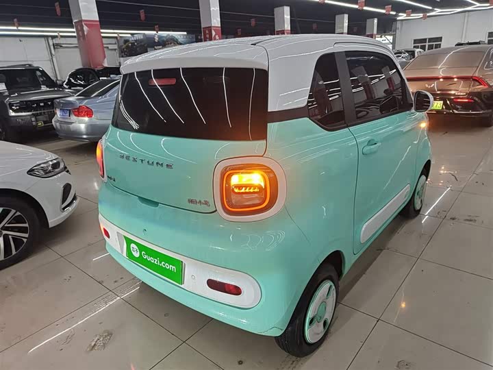 Фото 7 - Bestune Pony