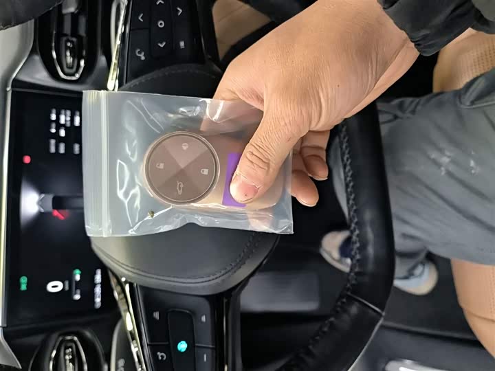 Фото 9 - Nio ES8