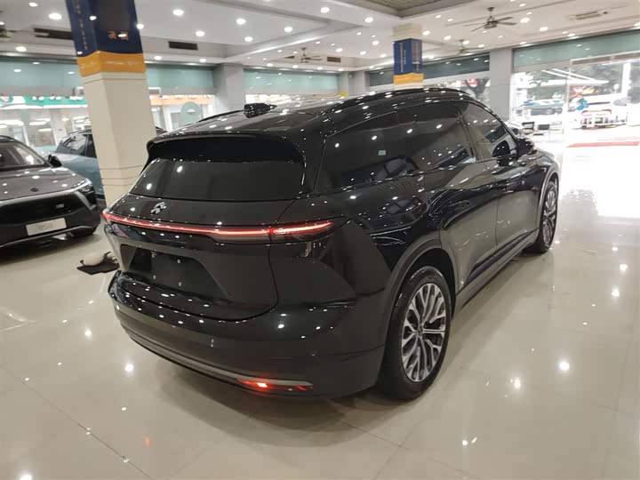 Фото 7 - Nio ES6