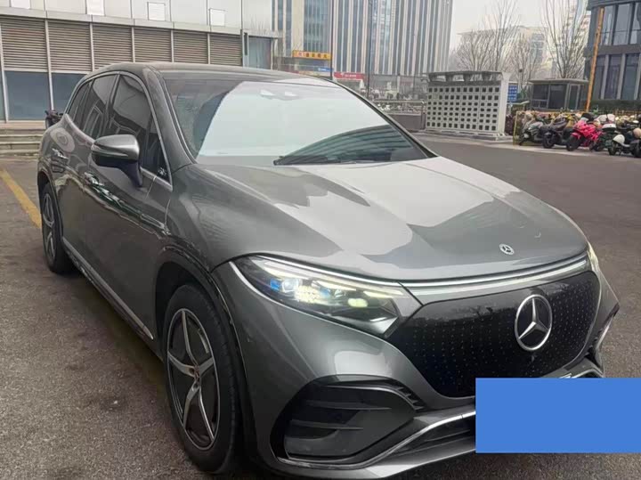 Фото 3 - Mercedes-Benz EQS SUV