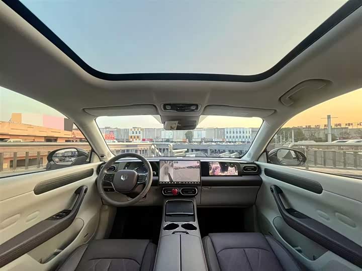 Фото 9 - Leapmotor C11