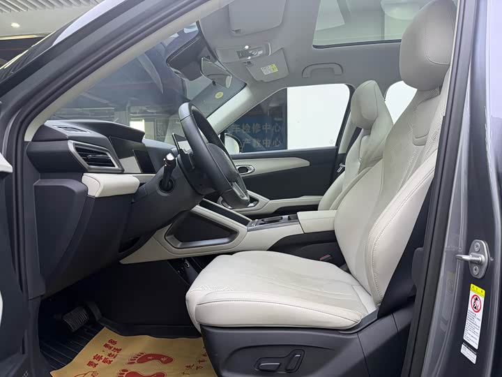 Фото 6 - BYD Yuan Up