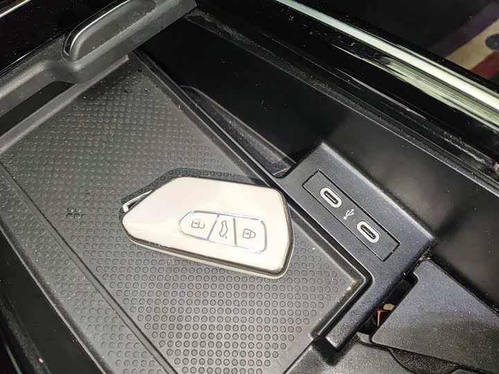 Фото 9 - Volkswagen ID.4 X