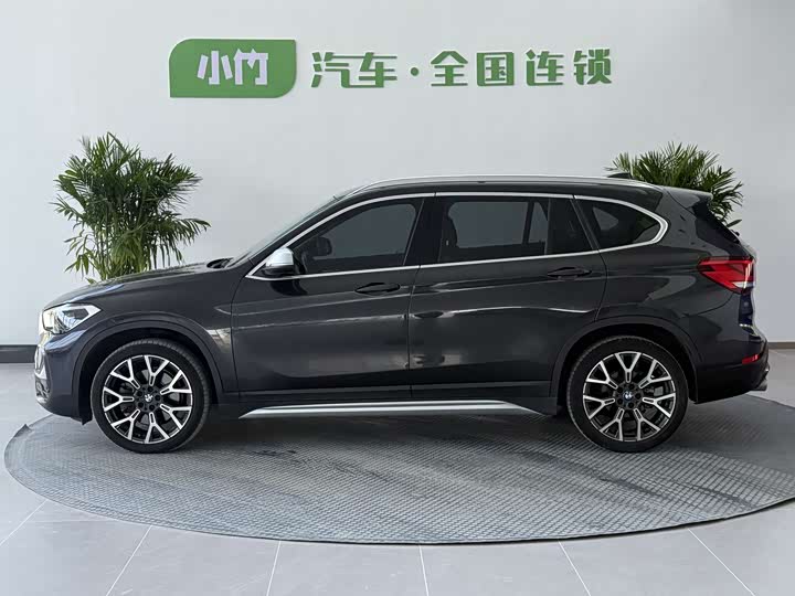 Фото 2 - BMW X1