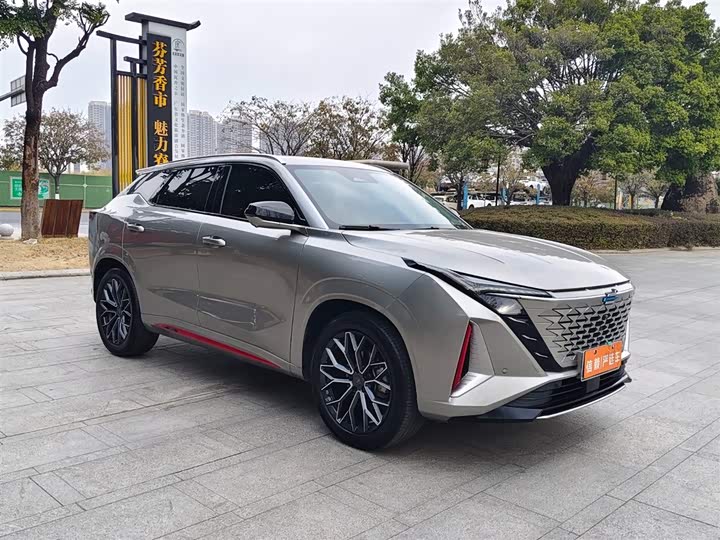 Фото 2 - Changan Oshan Z6